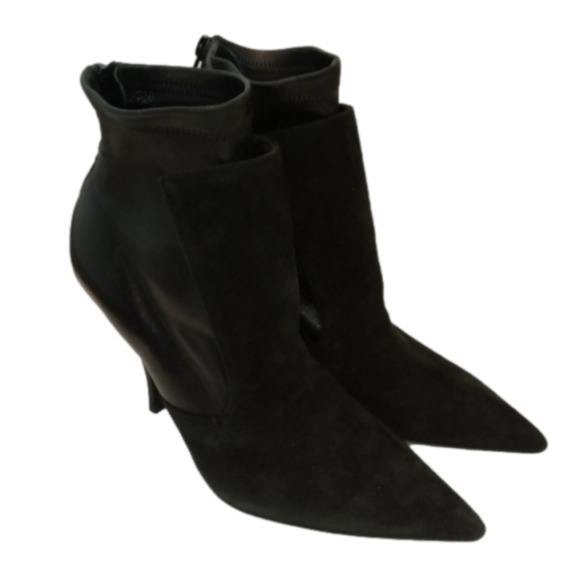 NWOT Givenchy Paris Black Suede Leather Ankle Stiletto Pointy Toe Boots sz 38